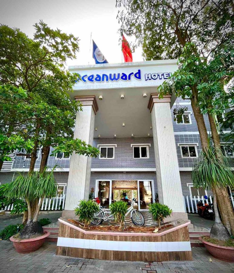Oceanward Hotel & Resort لونغ  هاي المظهر الخارجي الصورة